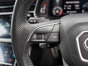 Audi Q8 thumbnail
