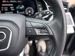 Audi Q8 thumbnail