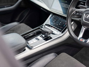 Audi Q8 thumbnail