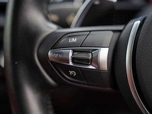 BMW 1 Series thumbnail