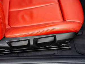 BMW 1 Series thumbnail