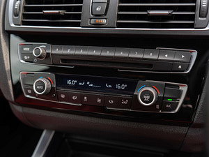 BMW 1 Series thumbnail