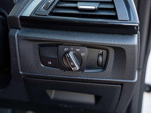BMW 2 Series thumbnail