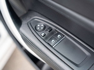 BMW 2 Series thumbnail