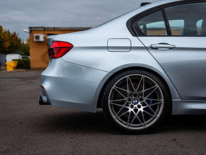 BMW 3 Series thumbnail