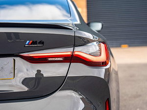 BMW M4 thumbnail
