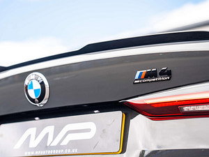 BMW M4 thumbnail