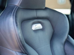 BMW M4 thumbnail