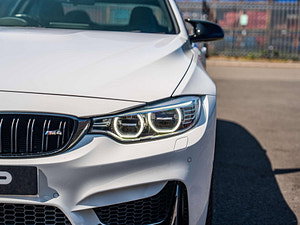 BMW M4 thumbnail