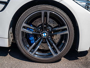 BMW M4 thumbnail