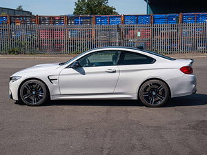 BMW M4 thumbnail