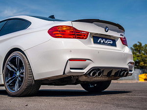 BMW M4 thumbnail