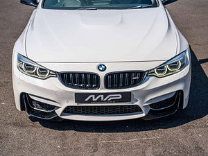 BMW M4 thumbnail