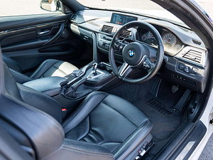 BMW M4 thumbnail