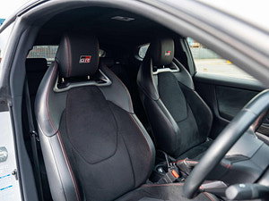 Toyota GR YARIS thumbnail