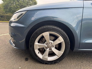 Audi A1 thumbnail