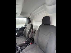 Ford Transit Courier thumbnail