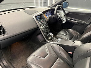 Volvo XC60 thumbnail