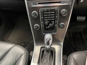 Volvo XC60 thumbnail
