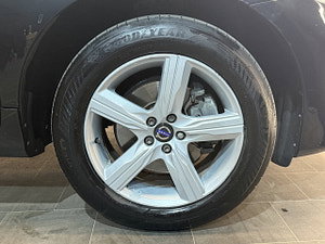 Volvo XC60 thumbnail