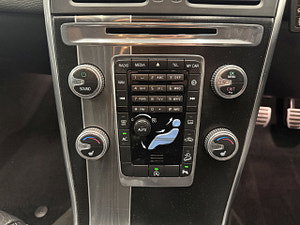 Volvo XC60 thumbnail