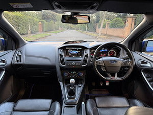 Ford Focus thumbnail