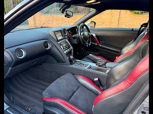 Nissan GT-R thumbnail