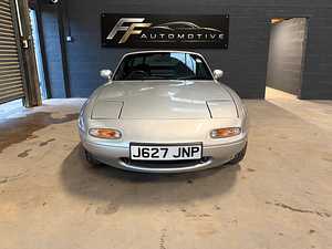 Mazda MX-5 thumbnail