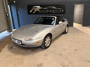 Mazda MX-5 thumbnail