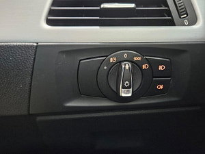 BMW 3 Series thumbnail