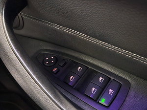 BMW X1 thumbnail