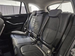 BMW X1 thumbnail