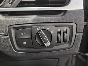 BMW X1 thumbnail