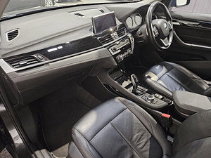 BMW X1 thumbnail