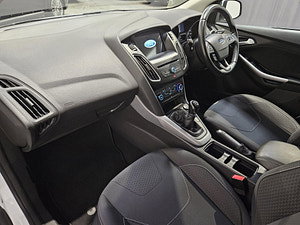 Ford Focus thumbnail