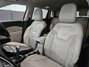 Jeep Compass thumbnail