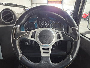 Land Rover Defender 90 thumbnail