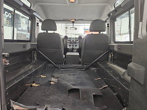 Land Rover Defender 90 thumbnail