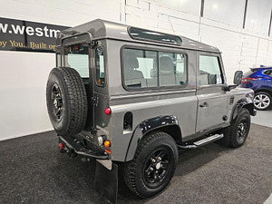 Land Rover Defender 90 thumbnail