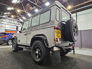 Land Rover Defender 90 thumbnail