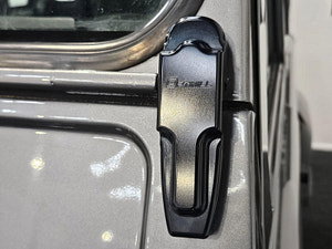 Land Rover Defender 90 thumbnail