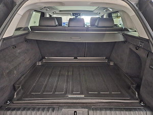 Land Rover Range Rover Sport thumbnail