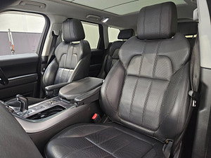 Land Rover Range Rover Sport thumbnail