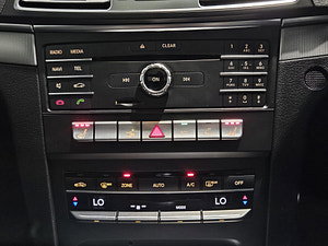 Mercedes-Benz E Class thumbnail