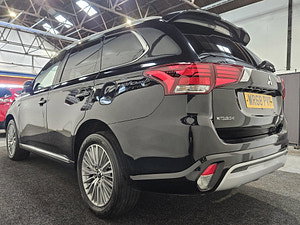 Mitsubishi Outlander thumbnail