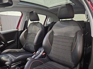 Peugeot 2008 thumbnail