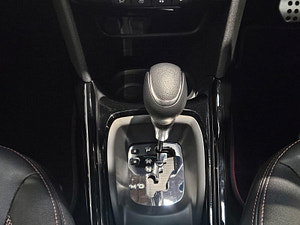 Peugeot 2008 thumbnail