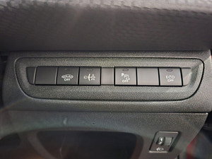 Peugeot 2008 thumbnail
