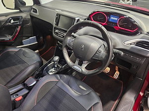 Peugeot 2008 thumbnail