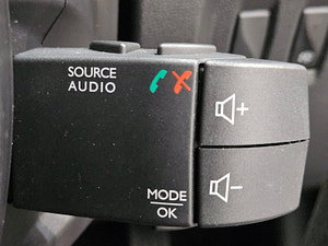 Renault Captur thumbnail